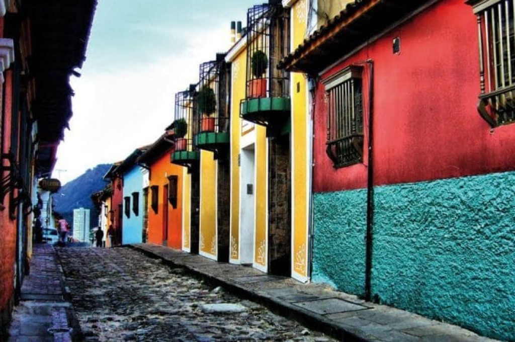 Tour Colombia Magica